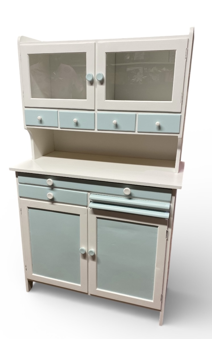 MYYTYEmännänkaappi